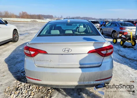 2017 Hyundai Sonata Se z USA, uszkodzony, nr VIN 5NPE24AF0HH492893